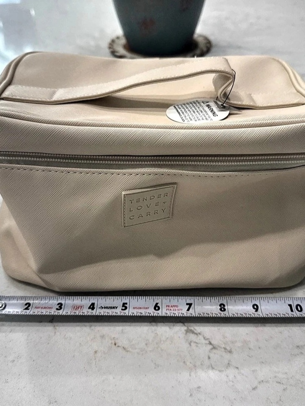 TENDRE LOVELY CARRY Travel Cosmetic Bag in Beige New